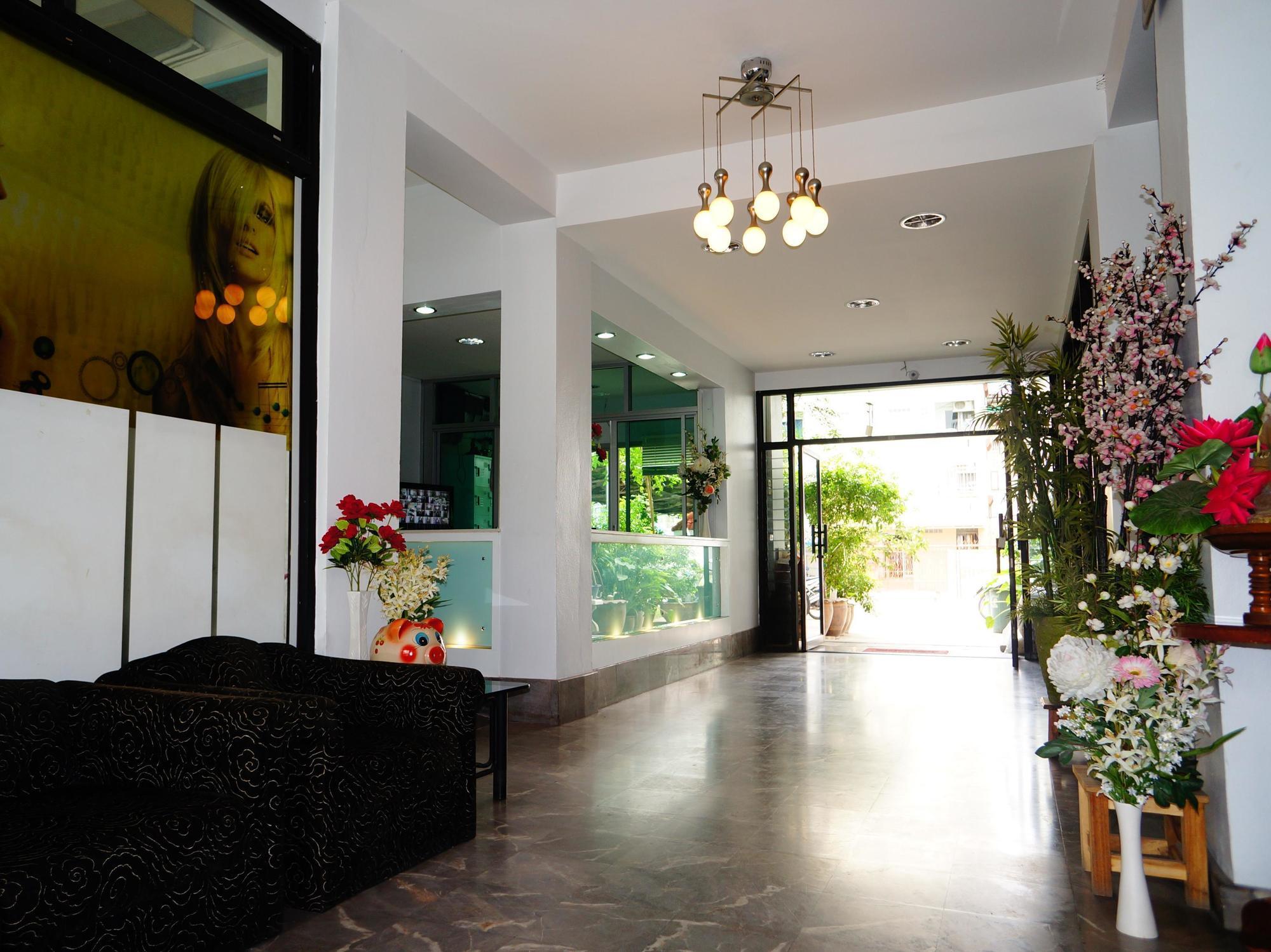 Aparthotel Baan Kaew Mansion à Bangkok Extérieur photo